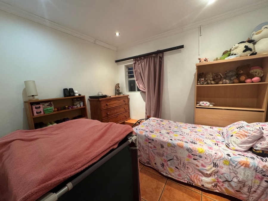 To Let 2 Bedroom Property for Rent in Lochnerhof Western Cape